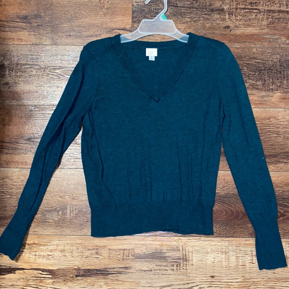 v neck sweater